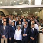 La Razón. Representantes de la patronal Croem, de las Cámaras de Comercio de la Región, colegios profesionales y organizaciones de la economía social escenificaron su unidad ayer