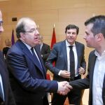 El presidente Juan Vicente Herrera suscribe el Pacto de Comunidad con los portavoces de los Grupos de las Cortes de Castilla y León