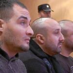 Los Sandulache y uno de sus socios en un juicio esta semana en Oviedo