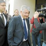 Siete meses de cárcel para el ex alcalde de Armilla