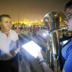 Zoido denuncia el solar «denigrante» en el que ensaya la banda de la Humildad