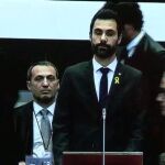Momento en que jueces y fiscales abandonan el acto