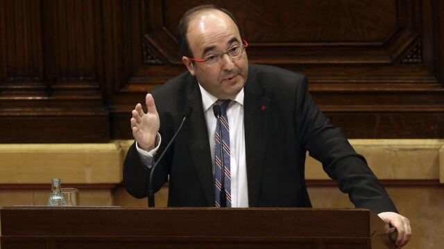 El líder del PSC, Miquel Iceta, durante una intervención en el Parlament de Cataluña.