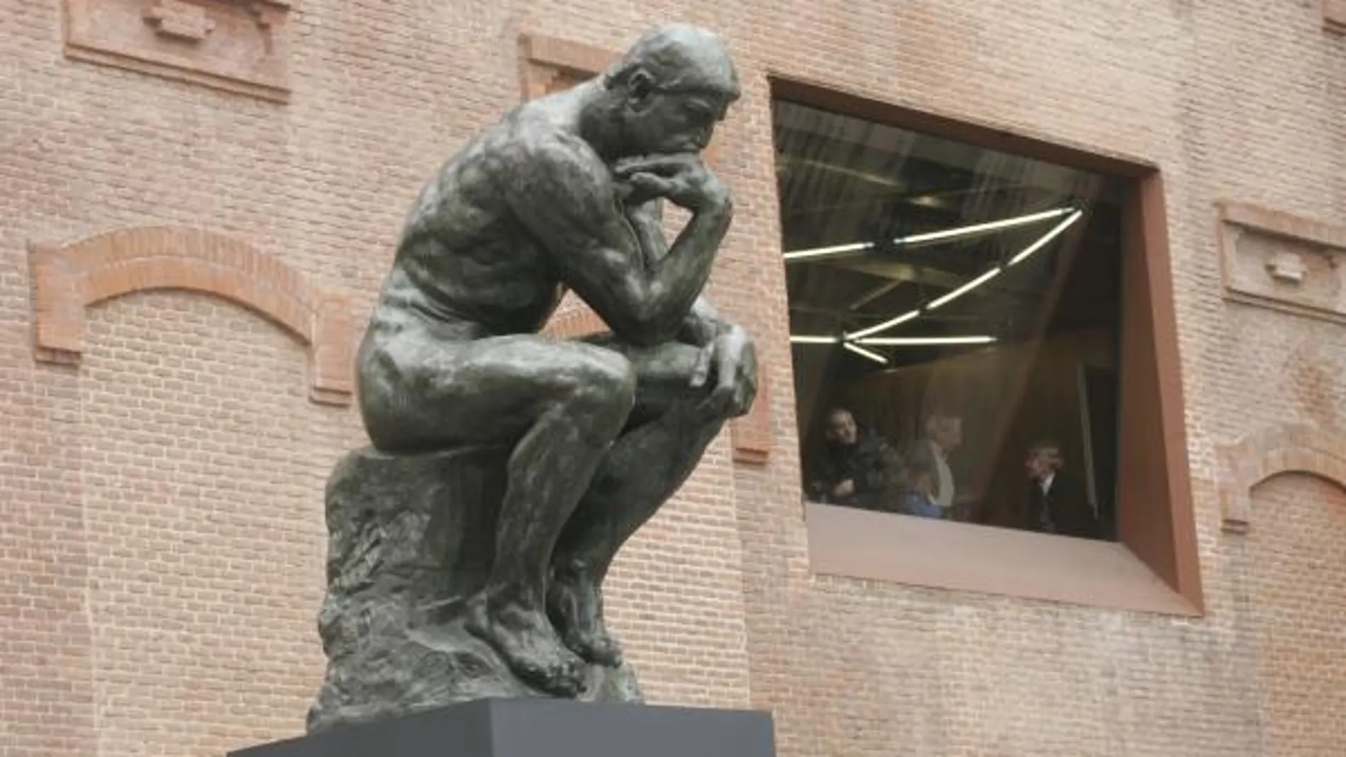 «El Pensador», de Rodin. El homo sapiens se ha elevado sobre el resto de seres vivos gracias al poder de la lógica
