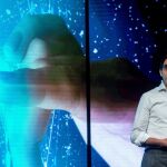 El presidente de la compañía Telefónica, José María Álvarez-Pallete, durante la presentación del asistente digital con inteligencia artificial AURA, con motivo del MWC 2018