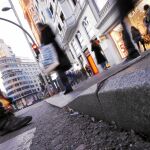 El proyecto de Gobierno municipal plantea situar al mismo nivel las aceras y las calzadas para aumentar la flexibilidad en los usos de la Gran Vía