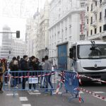 La concejal de Ahora Madrid no ha adelantado la fecha en la que empezarán las obras, aunque ha indicado que un proceso normal de adjudicación no dura más de dos o tres meses, por lo que la previsión es que la reforma del eje madrileño esté lista en primavera de 2019.