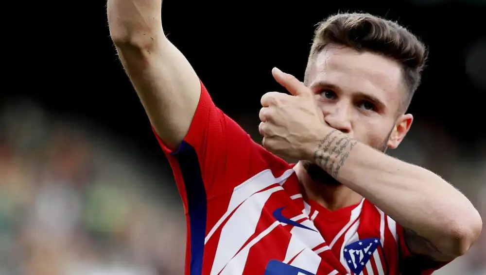 Saúl Ñíguez celebra su gol marcado ante el Betis. Efe