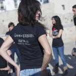 Una treintena de extras que participó en el rodaje en Peñíscola de parte de la sexta temporada de Juego de Tronos ha forjado una amistad cimentada en su pasión por la afamada serie.