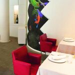 El restaurante barcelonés, pese a tener una Estrella Michelin, se ha querido alejar de los tópicos que persiguen a los establecimientos de alta cocina