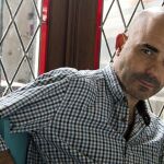 El escritor Eduardo Sacheri