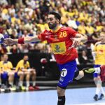 Valero Rivera durante el partido ante Suecia