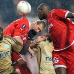 Imagen de archivo de jugadores del Twente durante un partido de UEFA contra el Olympic de Marsella