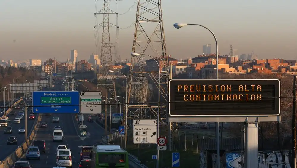 Madrid limita la velocidad debido a la alta contaminación