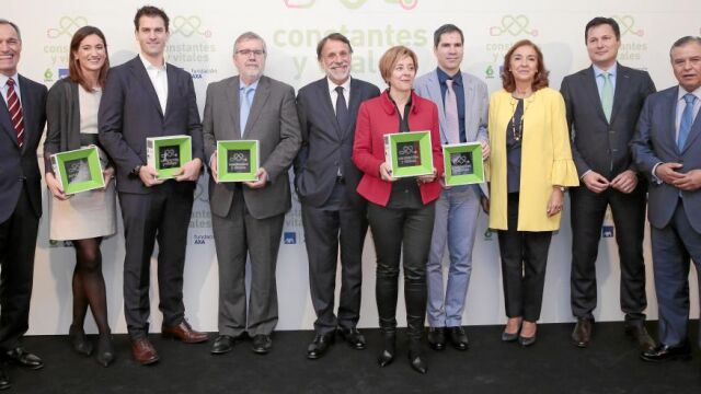 De izquierda a derecha, Silvio González, Diana Noman, Arkaitz Carracedo, Héctor Escobar Morreale, José Creuheras, Marisol Soengas, David Sancho, Carmen Vela, Josep Alfonso y Bartolomé Beltrán
