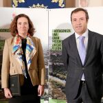 La consejera de Cultura y Turismo, María Josefa García Cirac, junto al director de Turismo, Javier Ramírez