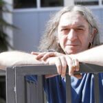 Rosendo sigue avivando la polémica por su escultura