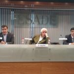 De izquierda a derecha, Alberte Santos, CEO de Evercom; Pedro Aguilar, vicepresidente de la Asociación de Marketing de España; y Javier Gómez, director de Estudios sobre marca y experiencia del cliente de GfK en España