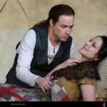 Stephen Costello y Anita Harting, como los enamorados protagonistas