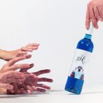 Gïk, el primer vino azul creado por seis jóvenes españoles