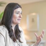 La consellera de Sanidad, Carmen Montón, es la responsable del proceso de reversión del sistema sanitario anunciado por Ximo Puig