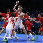 27-21. España sufre hasta encontrar la estabilidad en defensa