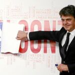 El director de campaña, Jorge Moragas, presentó ayer en Génova la estrategia del PP, que se basará en presentar a su candidato con «espíritu de gobierno»