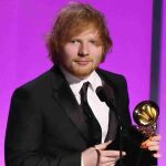 Ed Sheeran, en la gala de los premios Grammy en febrero de 2016, antes de perder 20 kilos.