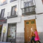 Fachada del domicilio social de Pinguin Films, la productora de Javier Bardem, en Chueca