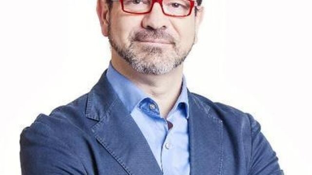 Emili Altur, Compromis, en su imagen de perfil de Twitter)