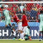 Cristiano Ronaldo marca de cabeza el tercer gol de Portugal