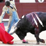 Sebastián Castella en un gran derechazo al segundo de la tarde, de extraordinario juego