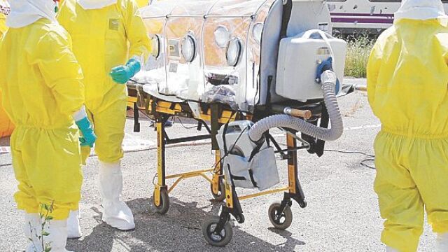 Traslado del otro, con riesgo biológico provocado por un pasajero infectado con un virus hemorrágico que viaja en un tren