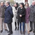 Familiares y autoridades en el homenaje a Miguel Delibes al cumplirse el tercer aniversario de su fallecimiento