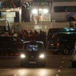 Los policias belgas continúan con sus registros.