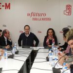 El secretario de organización del PSOE, César Luena, y la secretaria de general del PSOE-M, Sara Hernández, participan hoy en un encuentro con alcaldes socialistas de la Comunidad de Madrid
