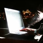 Las mujeres de entre 25 y 40 años, las que más solicitan servicios de salud por internet