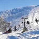 Las pistas de la sierra del Puerto de Navacerrada abiertas y con esquiadores