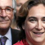 CiU, ERC y la CUP suman 17 concejales, por lo que necesitarían que cuatro ediles de BComú voten a favor