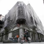 En este edificio quería construirse el polémico hotel del Palau