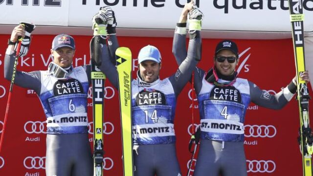 Podio Eslalon Gigante de St. Moritz, Alexis Pinturault a la izquierda, el vencedor en el centro Thomas Fanara y en tercer puesto a la derecha del todo Mathieu Faivre