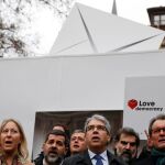 Francesc Homs y Artur Mas cantan "Els Segadors"ante el Tribunal Supremo