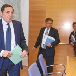 El consejero de Sanidad, Antonio María Sáez, informa sobre la puesta en marcha del Plan Perycles