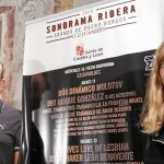 La directora de Políticas Culturales de la Junta, Mar Sancho, junto al director del festival, Javier Ajenjo
