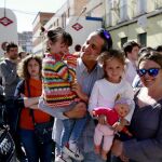 Concentracion de cooperativistas frente a las cocheras de Metro de Cuatro Caminos