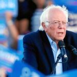 El precandidato demócrata Bernie Sanders, durante un acto de campaña en San Diego