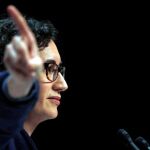 La secretaria de ERC y número 2 en las elecciones del 21D, Marta Rovira, durante el mitin que ha ofrecido esta noche en Blanes (Girona). EFE/Alberto Estévez