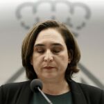 La alcaldesa de Barcelona, Ada Colau, pronuncia una declaración institucional esta tarde en el Ayuntamiento de Barcelona