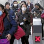Las mascarillas que llevan los ciudadanos de Pekín van provistas de purificadores de aire