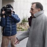 El número dos de Caja Madrid, Ildefonso Sánchez Barcoj, a su llegada a los juzgados de Plaza de Castilla.